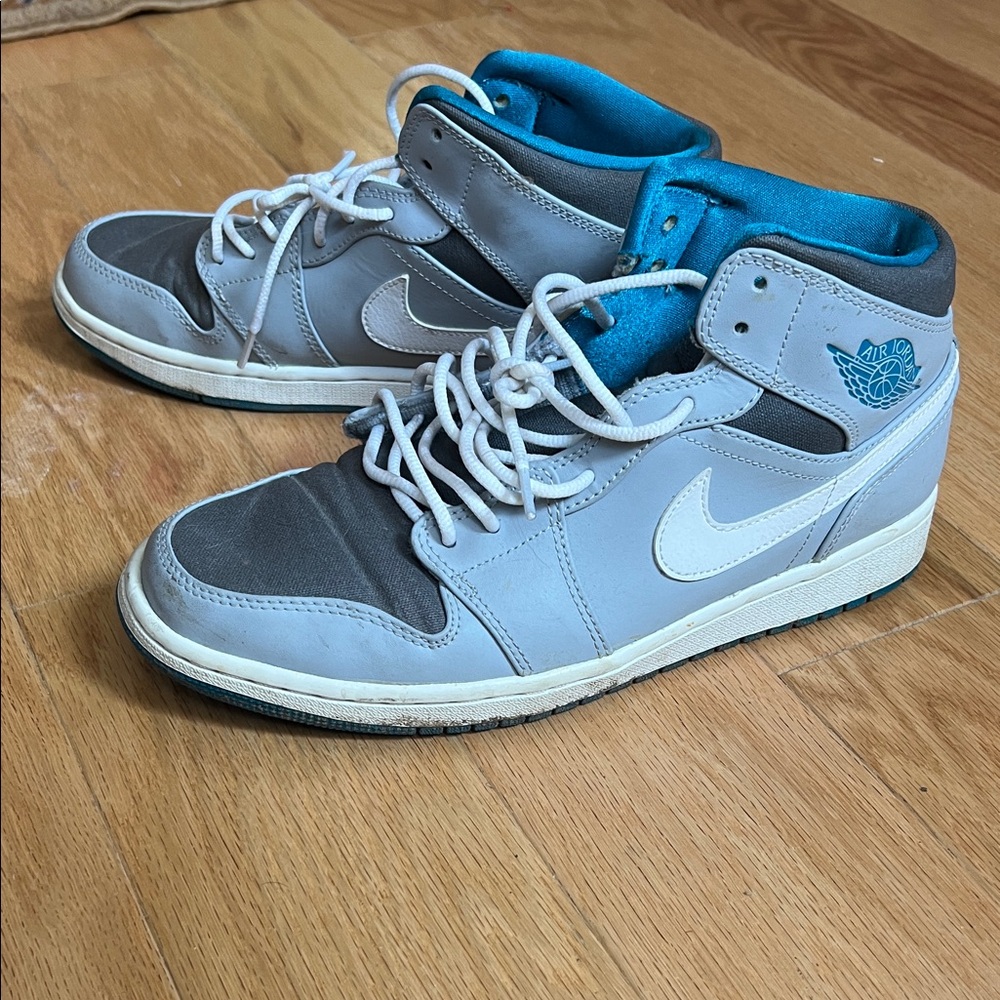Air Jordan 1 mid wolf grey tropical teal shoes